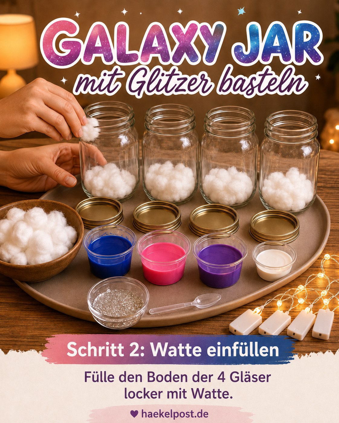 Watte wird locker in vier Gläser gefüllt, erster Schritt beim Galaxy Jar mit Glitzer basteln