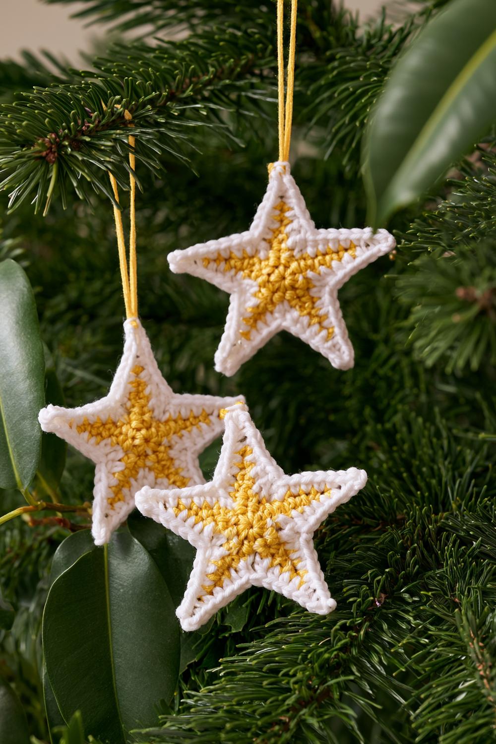 Goldene Sterne im Trio